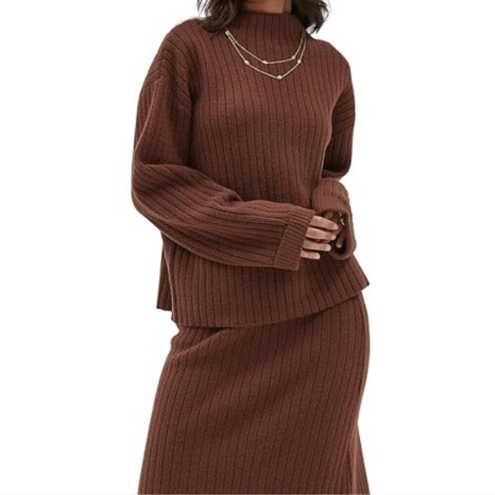 BRAND NEW ~ 2 Piece Tan Mock Turtleneck Sweater & Skirt Set ~ Womens Size MEDIUM